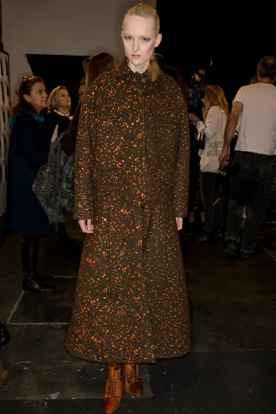 Look 50